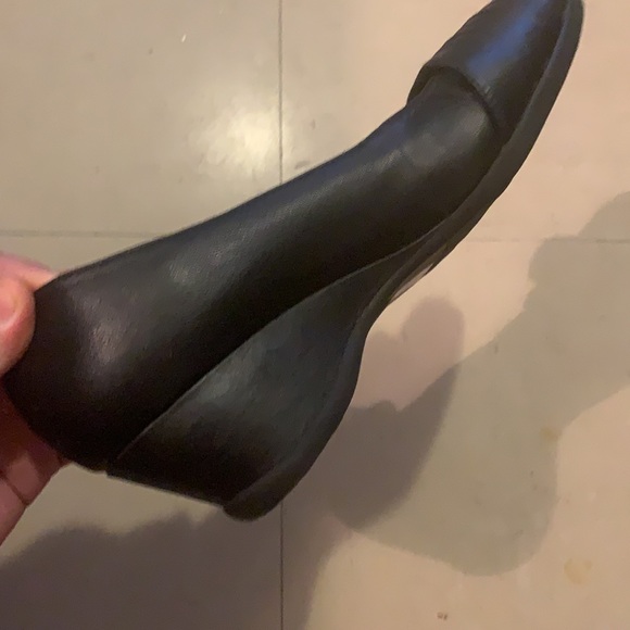 Heeled black loafers super comfy by solemate - Picture 13 of 17